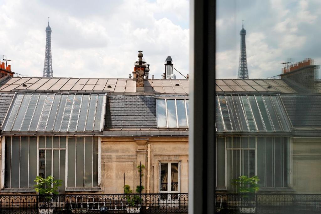 La Tremoille Paris Hotel Exterior photo